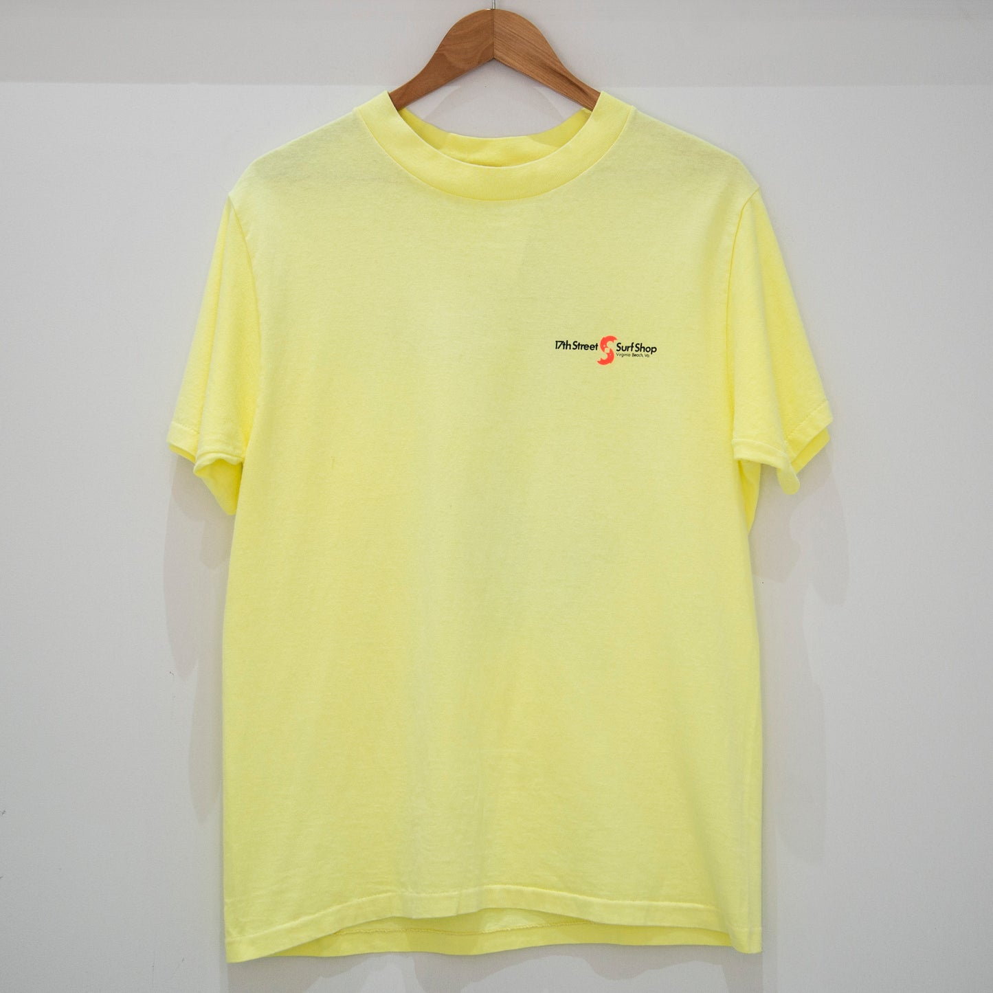 80's 17th Street Surf Shop T-Shirt M-L
