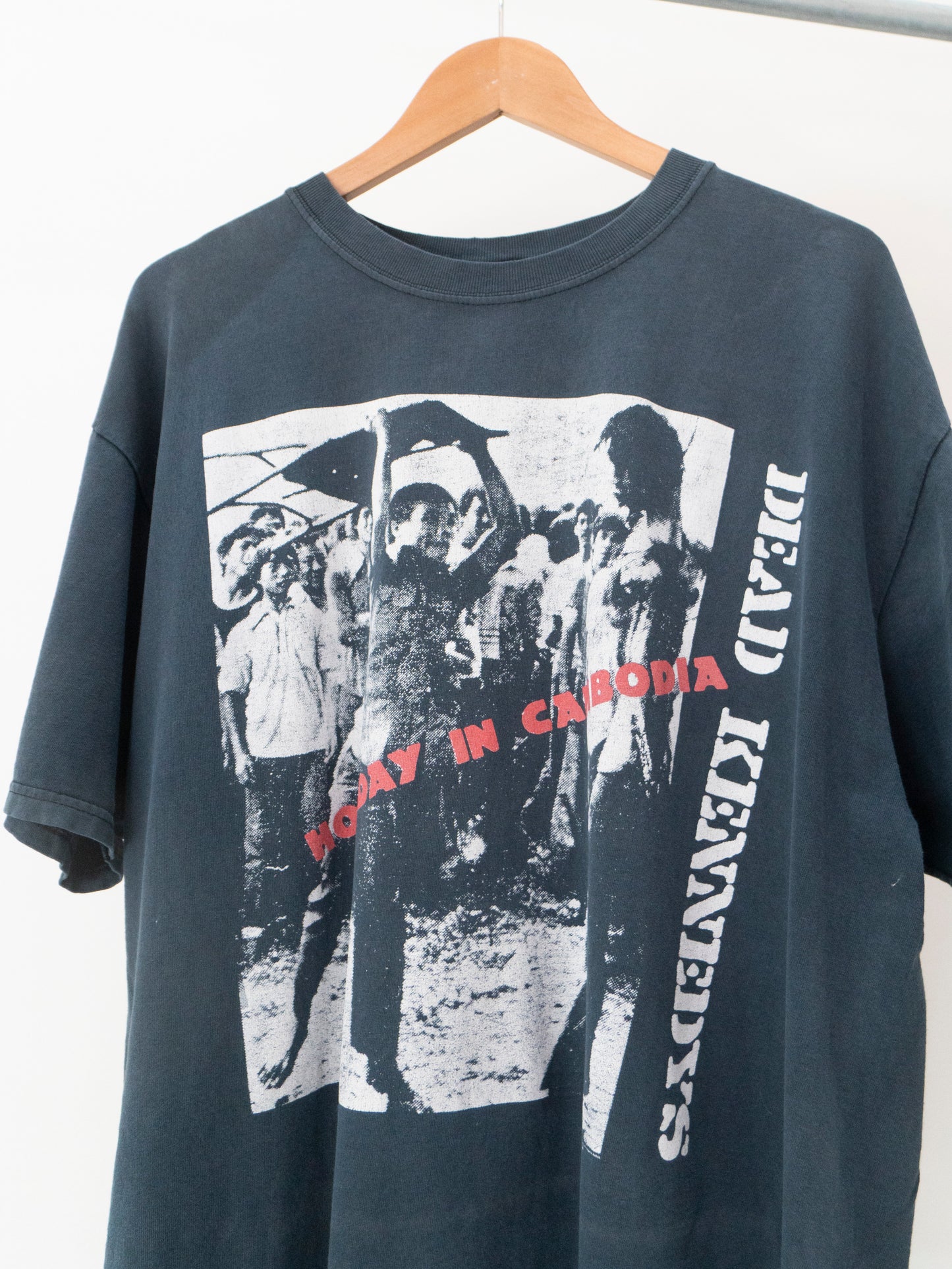 90's Dead Kennedys 'Holiday In Cambodia' T-Shirt XL
