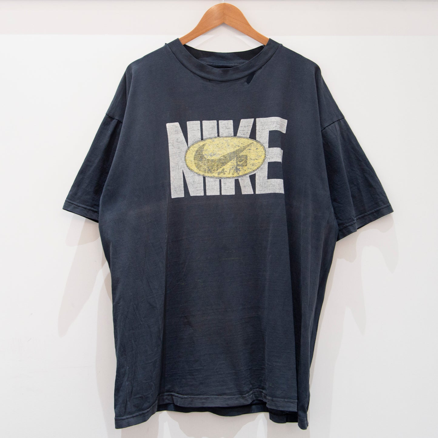 Vintage Y2K Nike T-Shirt 2XL