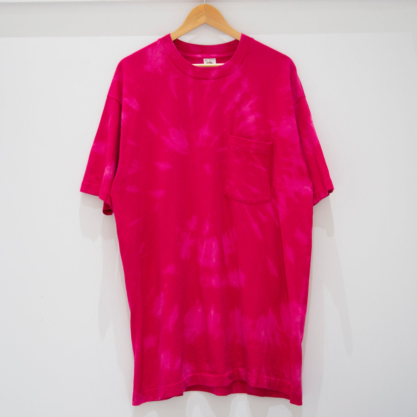 Early 90's Fruit of the Loom Pocket T-Shirt Tie Dyed XL