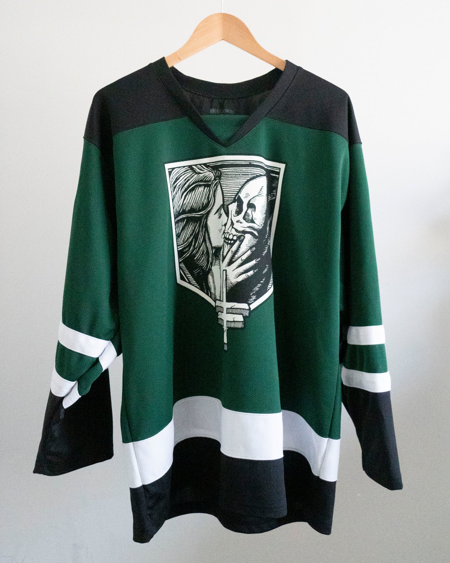 Twitching Tongues World War 5 Hockey Jersey XL