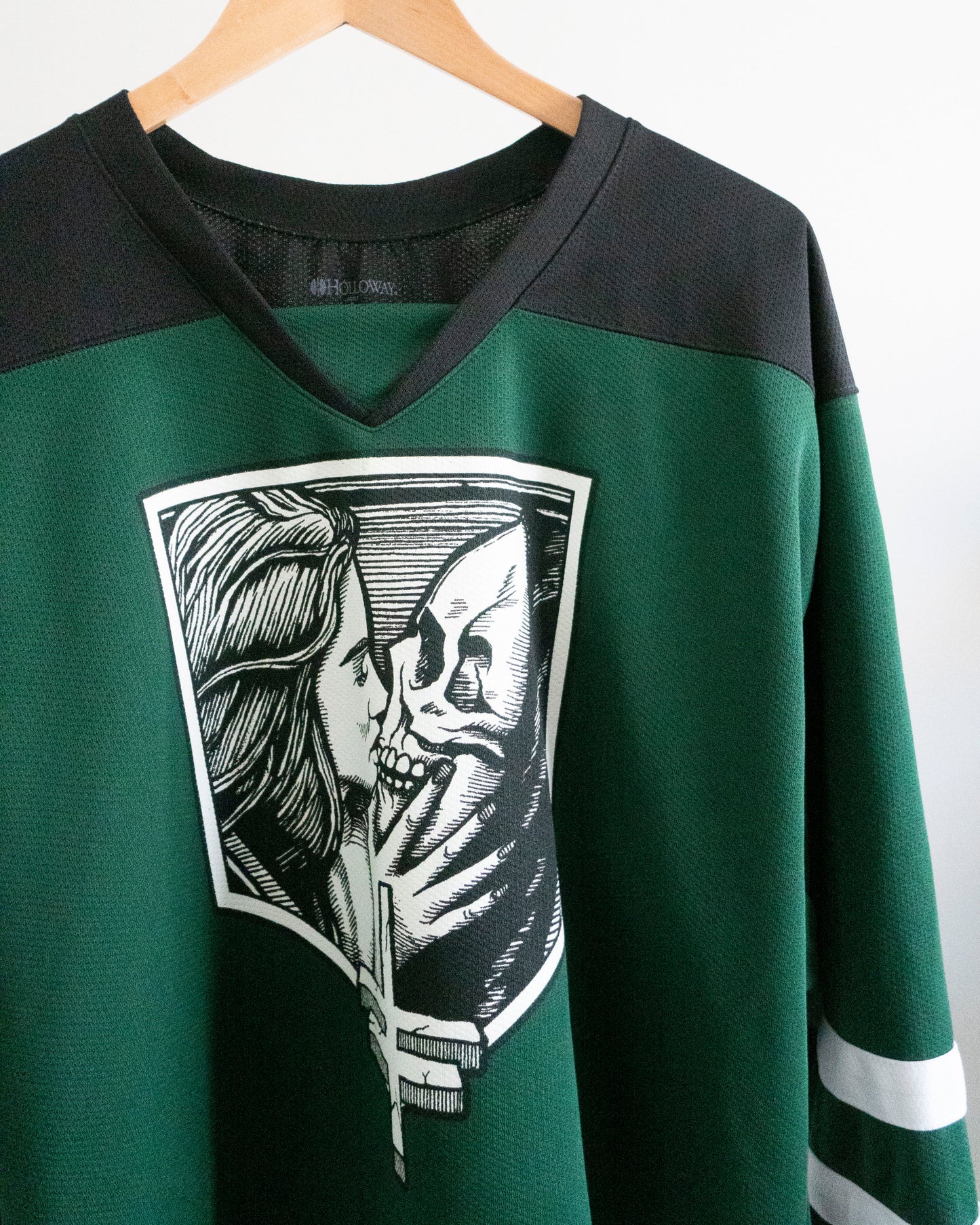 Twitching Tongues World War 5 Hockey Jersey XL