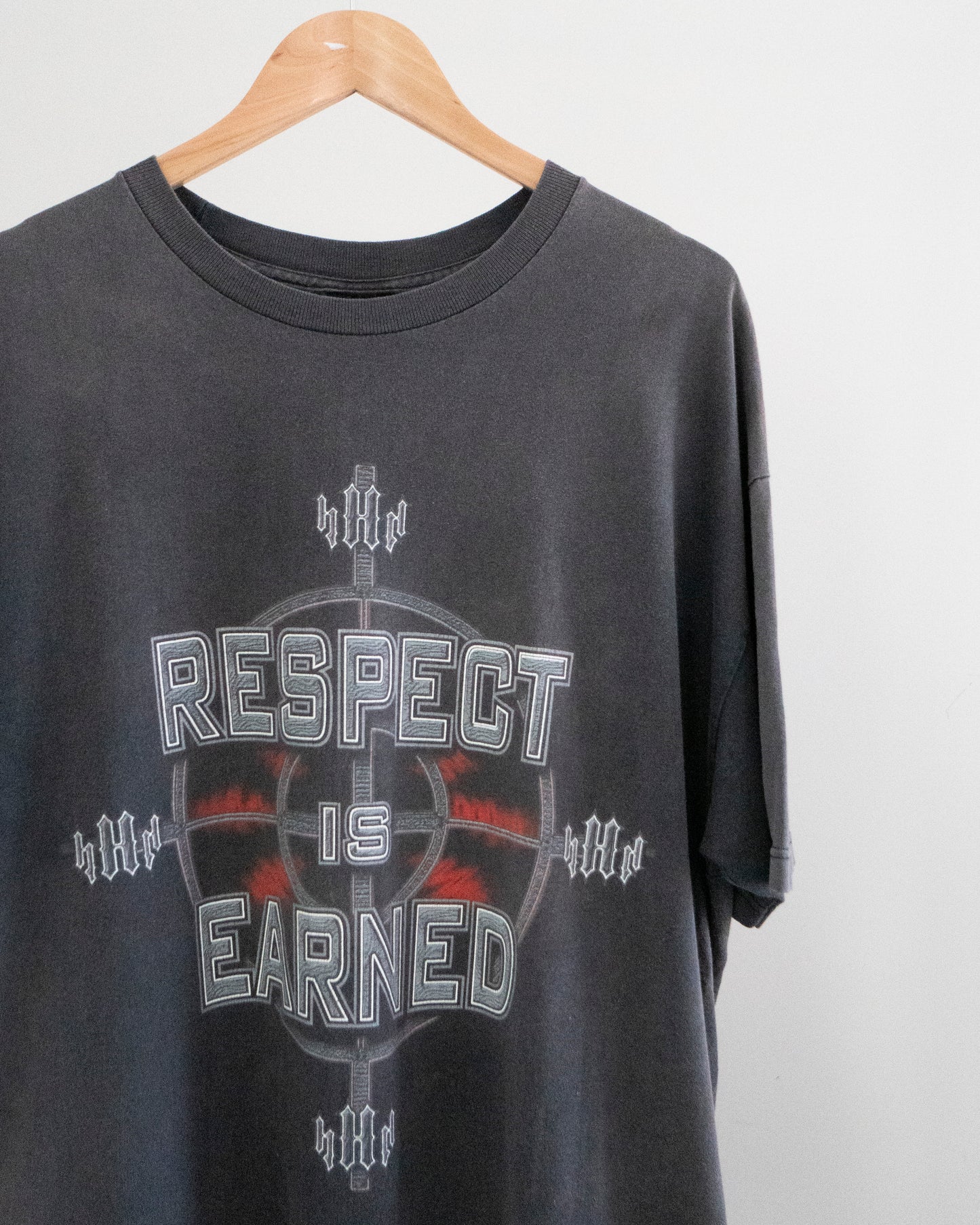 2001 Triple H 'Respect is Earned / Fear is Demanded' T-Shirt XL