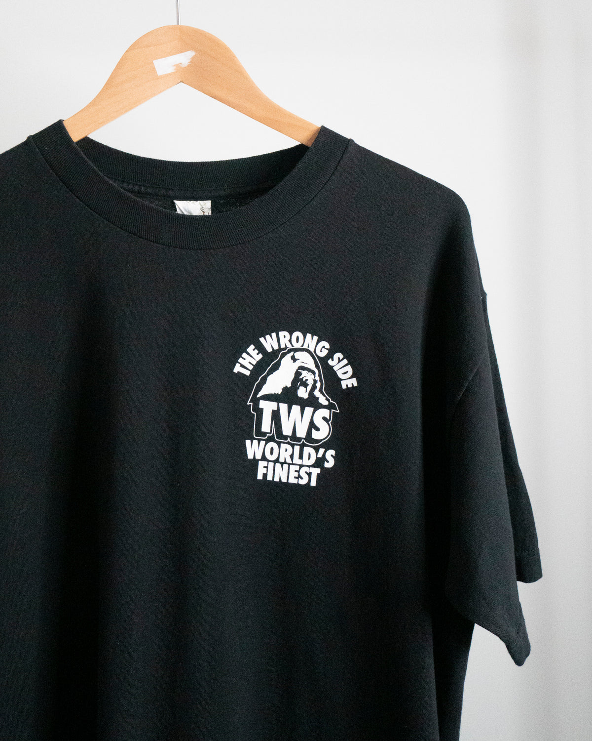 2010's The Wrong Side 'Feeding Time' T-Shirt Large