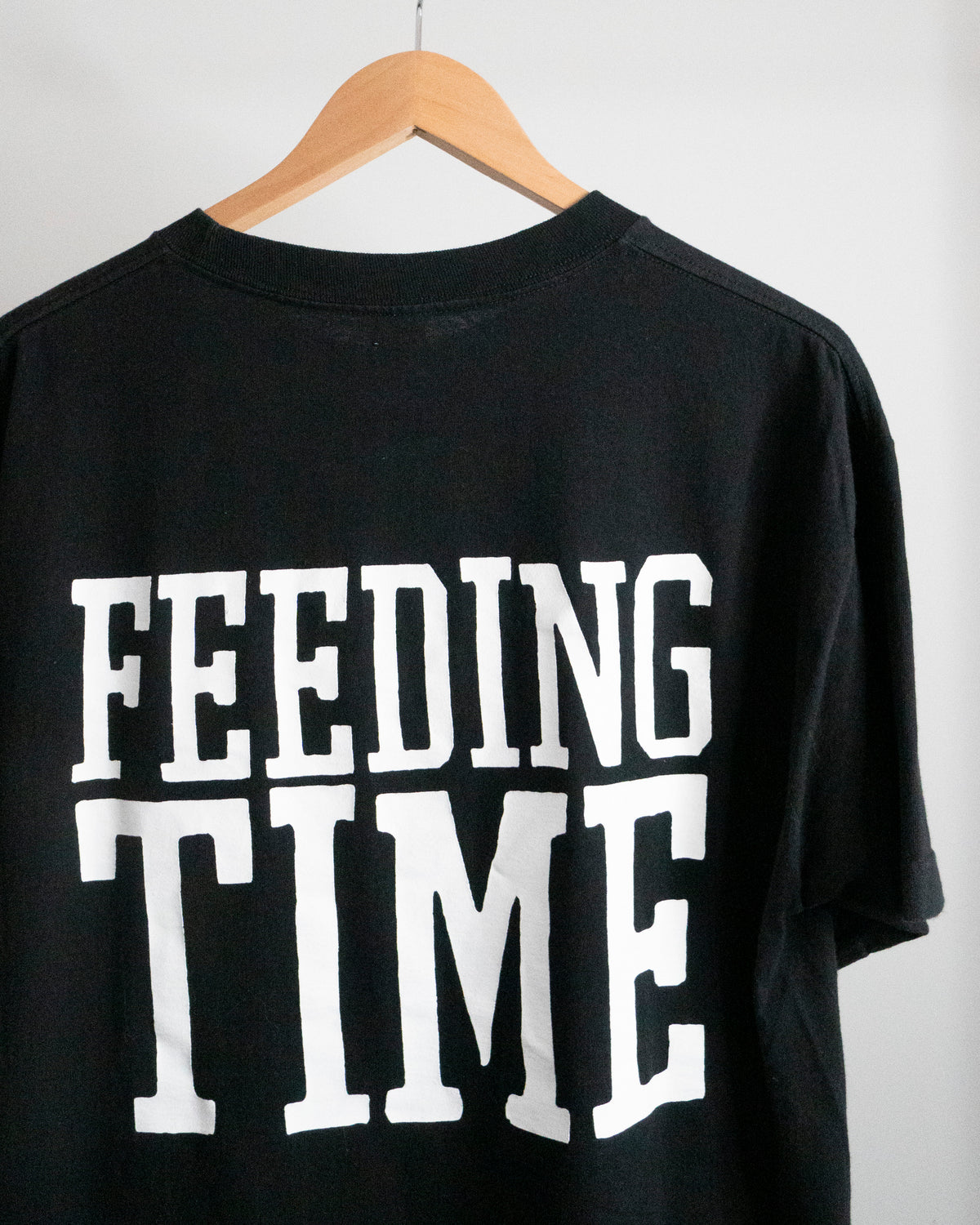 2010's The Wrong Side 'Feeding Time' T-Shirt Large