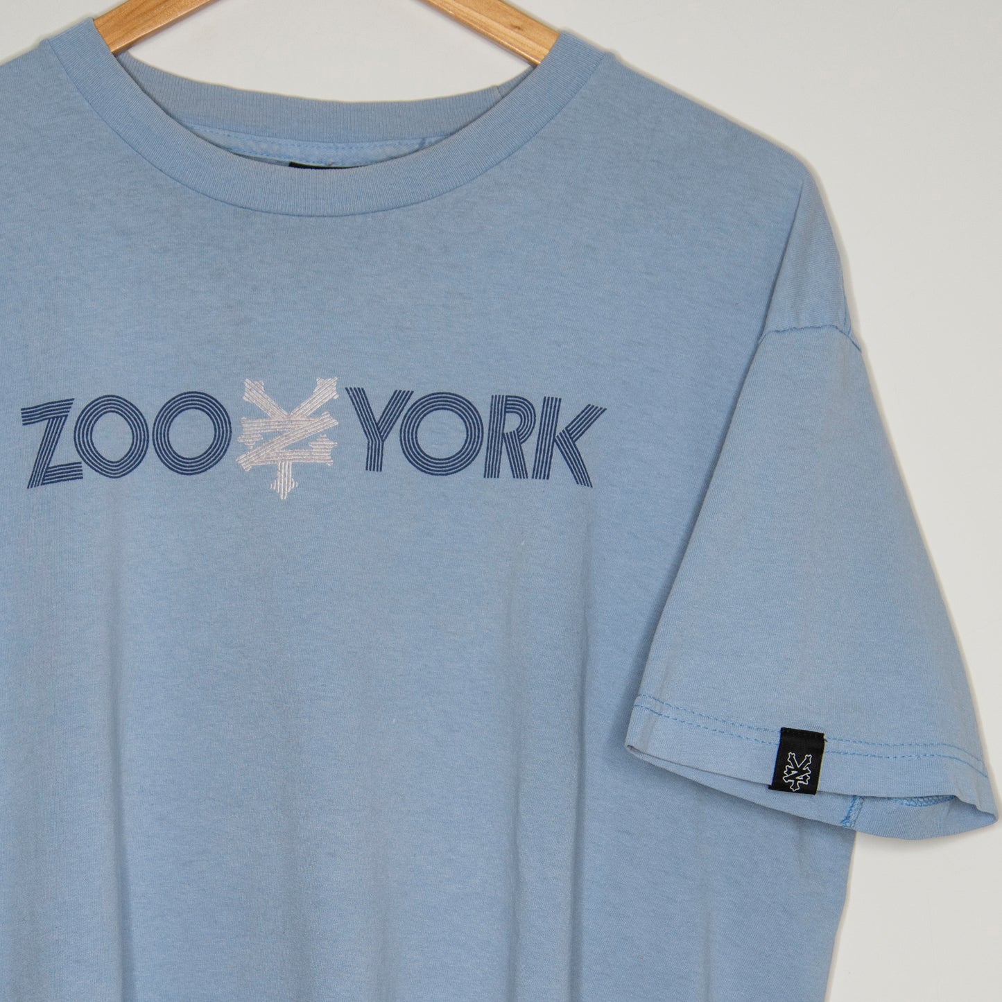 2000's Zoo York T-Shirt Large