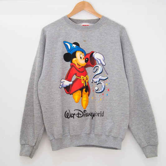 90's Disney World Sweatshirt Medium